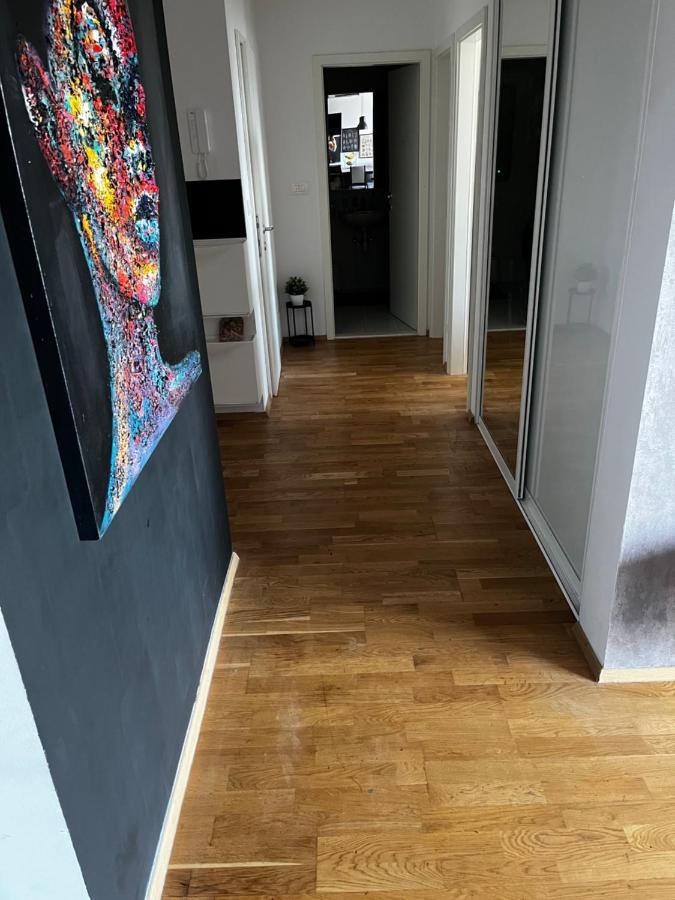 Apartman Vanesa Apartment สปลิท ภายนอก รูปภาพ
