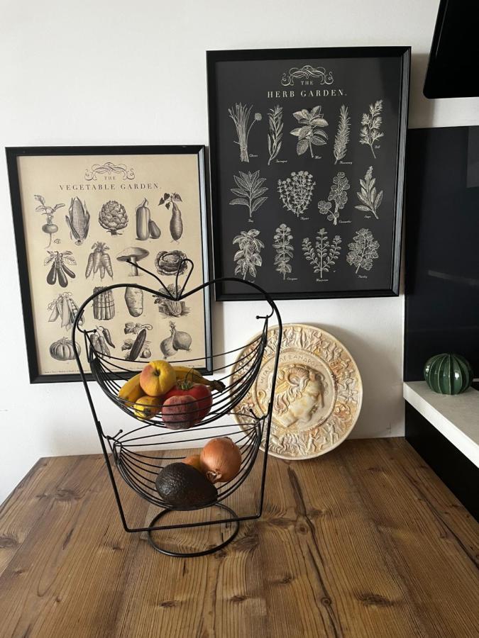 Apartman Vanesa Apartment สปลิท ภายนอก รูปภาพ